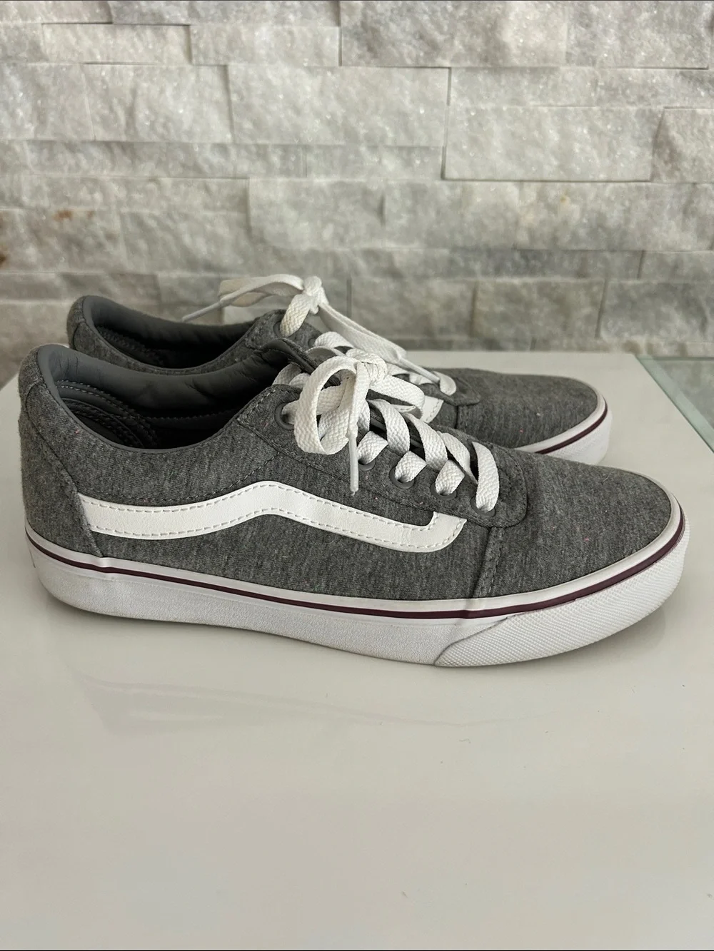 Vans trim ward ▫️condition